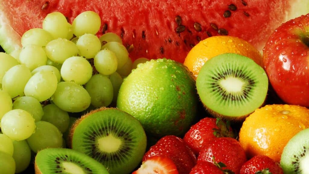 O jeito certo de conservar frutas e verduras e evitar desperdício