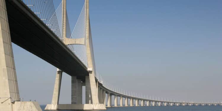 Maior ponte da América Latina promete transformar cerca de 250 municípios