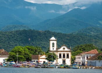 Cidade do litoral sul do Rio de Janeiro encanta com qualidade de vida, história e natureza