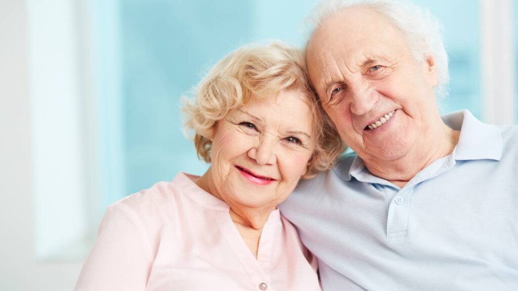 Idosos com mais de 60 anos passam a ter novo benefício financeiro por lei