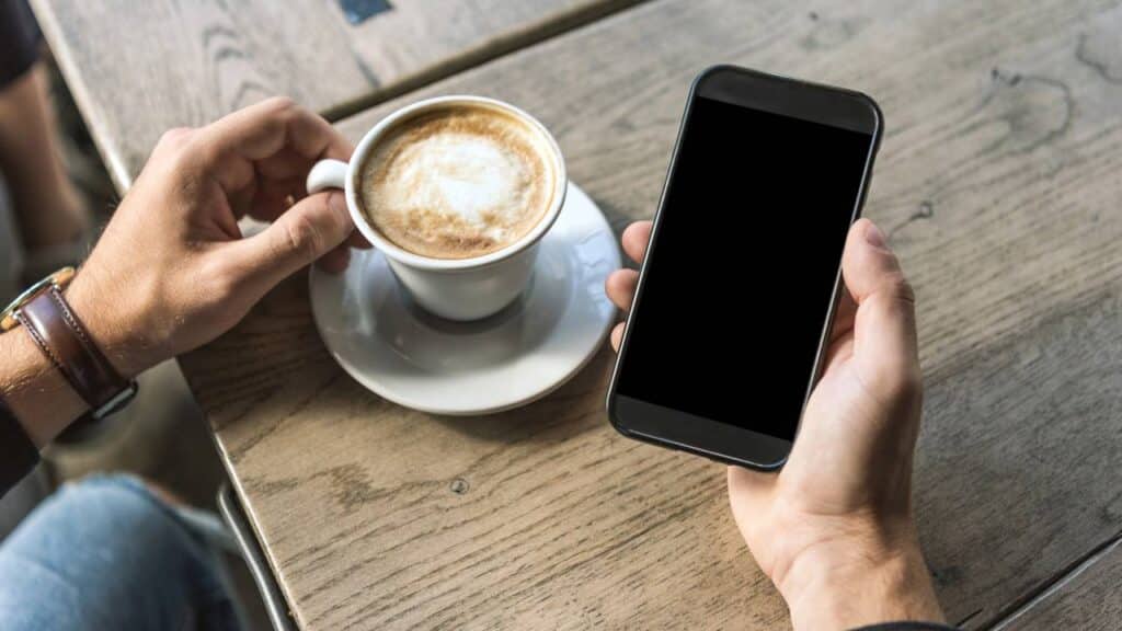 A forma mais segura de proteger sua família dos golpes digitais