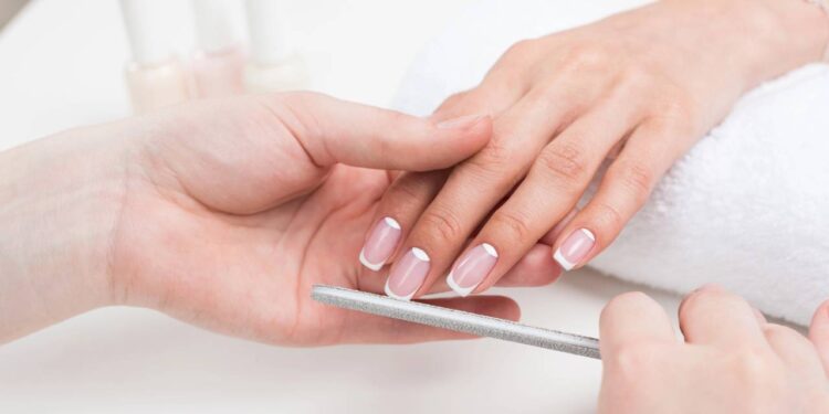 Usei essa planta para minhas unhas quebradiças e elas nunca cresceram tão rápido