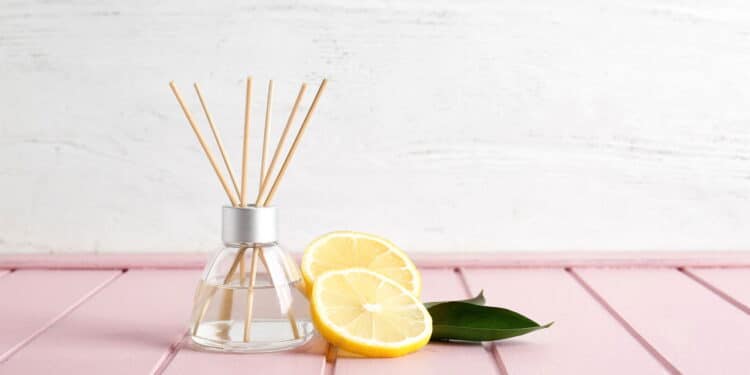 Aprenda a fazer um difusor caseiro que perfuma e ainda decora a casa