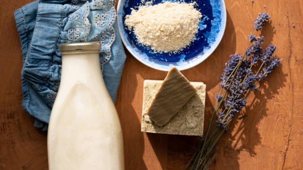 Essa mistura de vinagre com sabão líquido pode ser poderosa na limpeza