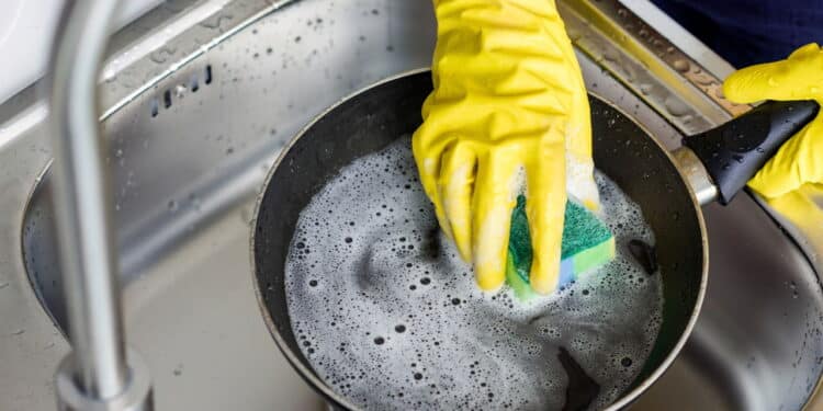 Detergente é recolhido das prateleiras após identificar perigo à saúde