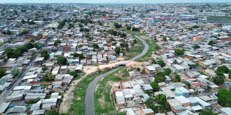 Manaus acelera revitalização de igarapé e promete reduzir alagamentos e mais qualidade de vida à população