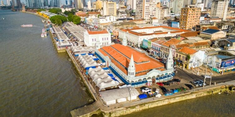 Assalto a jornalistas estrangeiros marca chegada da COP30 em Belém, veja o vídeo