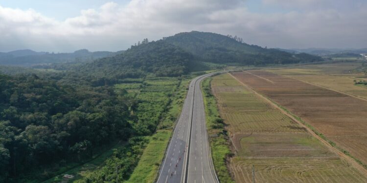 Novo projeto bilionário vai modernizar estradas e melhorar a economia deste estado do Brasil