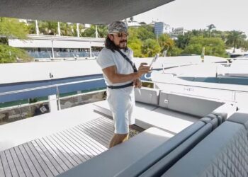 Bell Marques compra lancha de luxo por preço impressionante