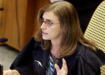 Relatora no TSE vota pela cassação do governador Cláudio Castro