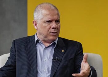 Ex-presidente do INSS acaba de ser preso em operação da PF