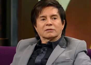 Xororó surpreende fãs ao contar que levou tiro durante show e exibe cicatriz