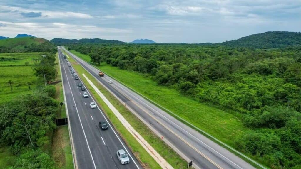 Megaobra de R$ 6,2 bilhões na BR 101 entre Niterói e divisa do ES é destravada após novo acordo e promete reduzir congestionamentos em trechos estratégicos