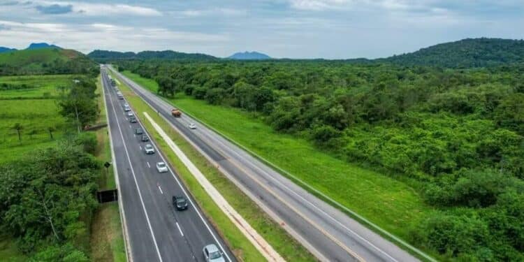 Governo anuncia novo contrato de R$ 10,18 bilhões para acelerar obras e modernizar a BR-101/RJ
