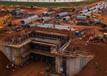 Maior obra de saneamento do Sul avança em Curitiba com investimento de R$ 300 milhões e vai beneficiar 1 milhão de moradores