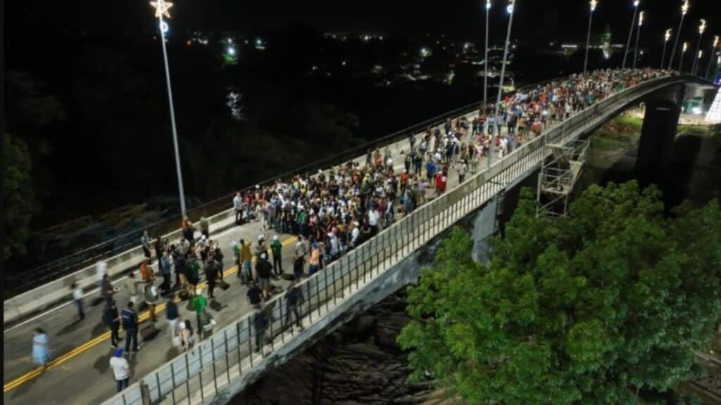 Obra esperada há 30 anos é finalmente inaugurada e nova ponte de R$ 47,6 milhões vai facilitar o transporte de comunidade isolada no Acre