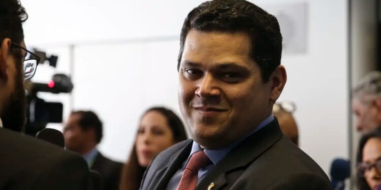 Governo Lula é derrotado no Senado com aprovação unânime de "pauta-bomba"