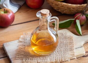 Vinagre de maçã queridinho dos brasileiros é alvo de recolhimento após alerta da Anvisa