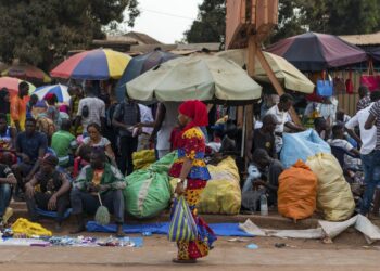 Militares assumem o poder em Guiné-Bissau e país entra em alerta