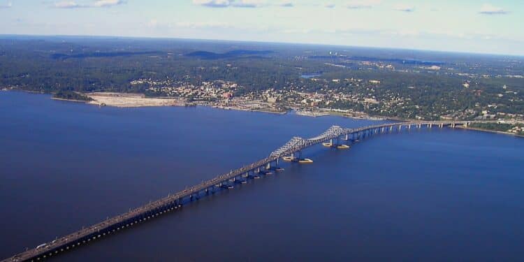 A ponte colossal com quase 5 km que custou 3,9 bilhões de dólares e impressiona o mundo