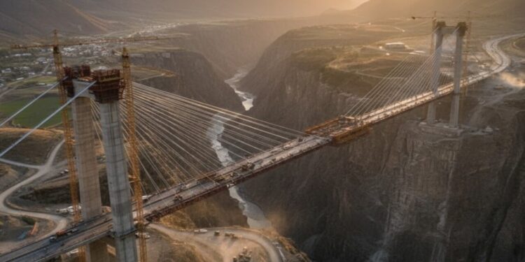Construção da ponte mais alta do país de 13 bilhões será finalizada em 2026 e tamanho da obra impressiona