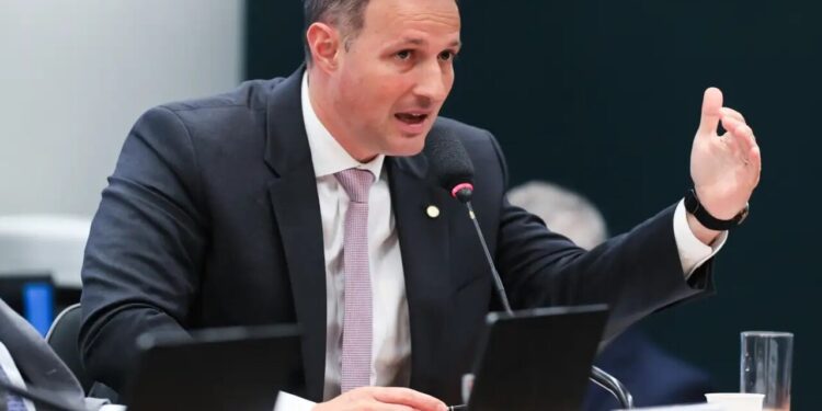 A 'crise' entre PF e Derrite após mudanças no projeto antifacção do governo