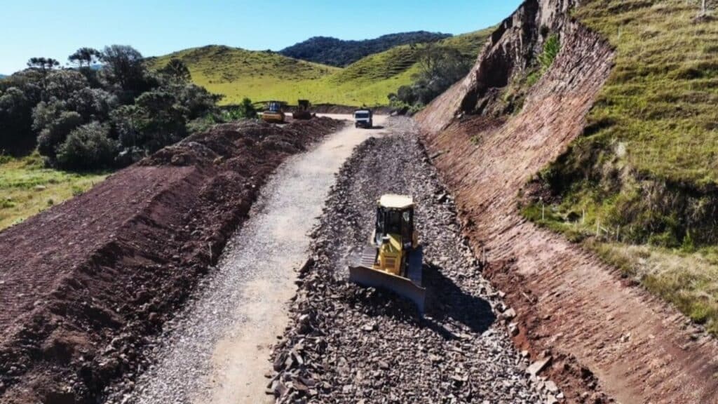 O estado brasileiro que mais investiu em rodovias federais em 2025 com R$ 570 milhões, duplicações, pontes e tecnologias para melhorar a mobilidade da população