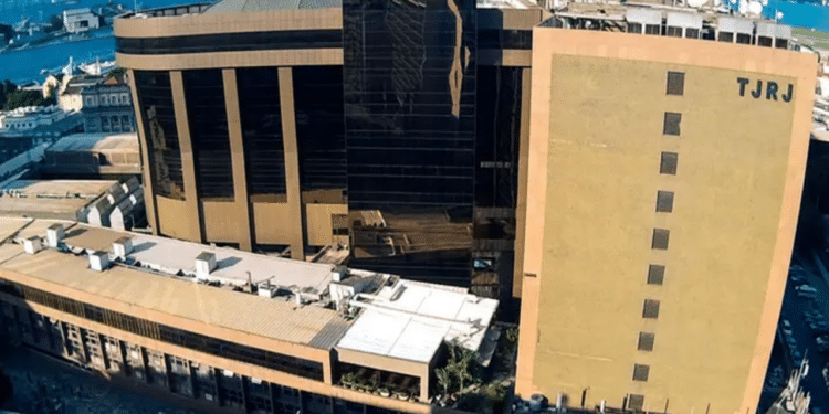 Você disse: Após ataque a juíza, TJRJ adquire 320 veículos blindados para magistrados