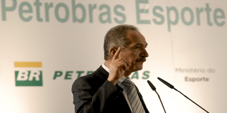 Aldo Rebelo expõe caixa-preta das ONGs ambientais ligadas ao governo Lula