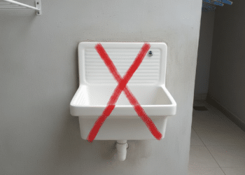 Adeus, tanque de lavar roupa: a nova tendência são as pias de sobrepor em casas pequenas e modernas