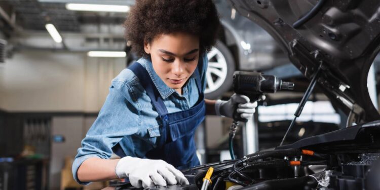 Preço da troca de bateria em carro elétrico pega motoristas de surpresa