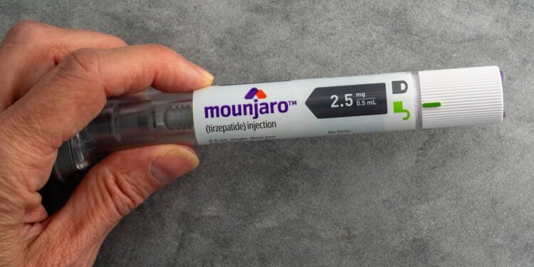 Anvisa aprovou o uso do Mounjaro para apneia do sono e dentistas podem prescrever o medicamento