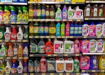 Anvisa tira sabão líquido popular das prateleiras e explica risco à pele