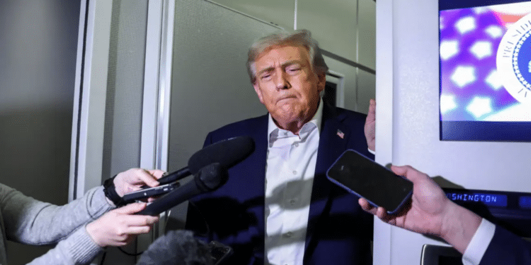 Trump pede investigação sobre massacres de cristãos na Nigéria