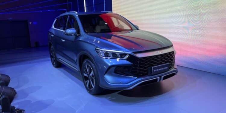 BYD anuncia recall de 90 mil veículos por problemas na bateria