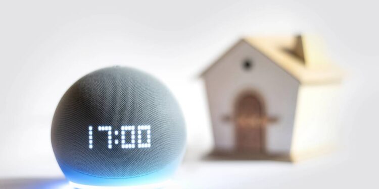 Alexa é a assistente mais prática para facilitar sua rotina em casa ou no trabalho