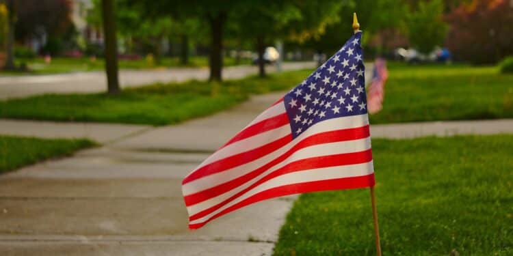 EUA aprovam resolução que repudia o socialismo e acende novo debate político