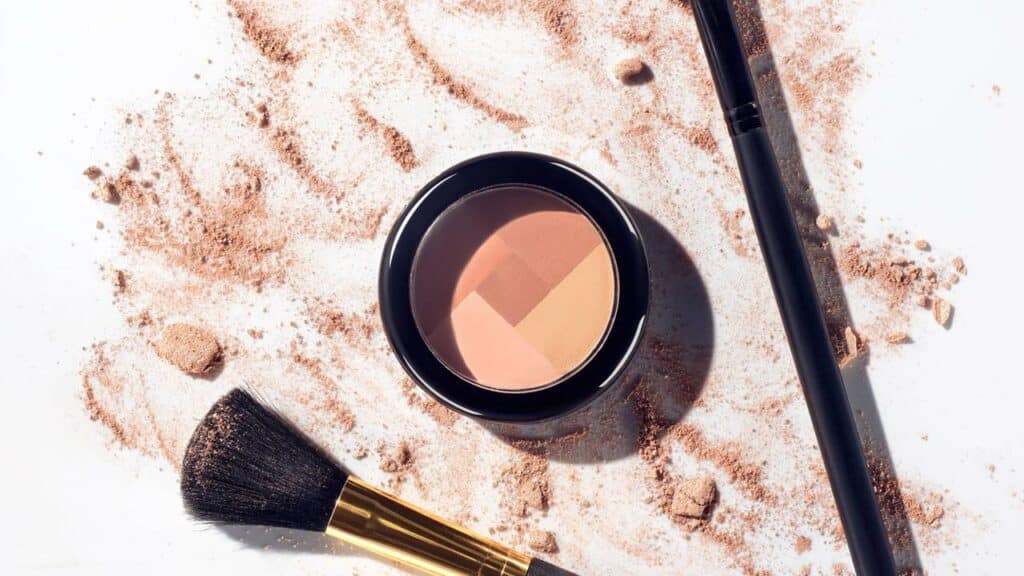 Adeus maquiagem de reboco, top 5 bases tendência para 2026 que são discretas e naturais