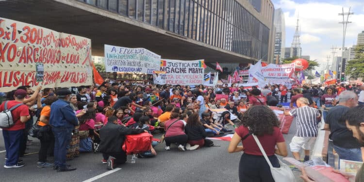 Fim da escala 6x1 ministro do Trabalho sinaliza novas regras para jornadas e direitos trabalhistas