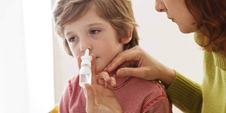 Você nunca mais vai usar descongestionante nasal do mesmo jeito depois desse alerta da Anvisa