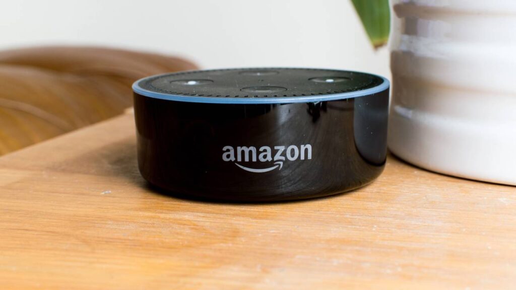 Veja como o Amazon Echo pode ser útil em casa para quem mora sozinho