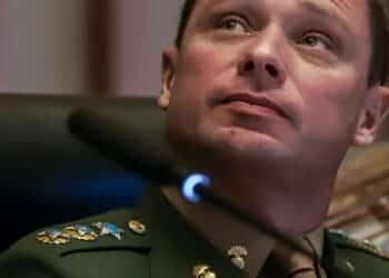 Mauro Cid inicia férias e pede transferência para a reserva do Exército