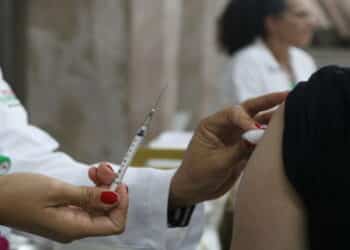 Governo mantém sigilo sobre gasto na compra de 73 milhões de testes de Covid