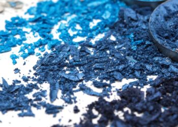 A técnica antiga esquecida que protege e purifica sua casa de energias negativas