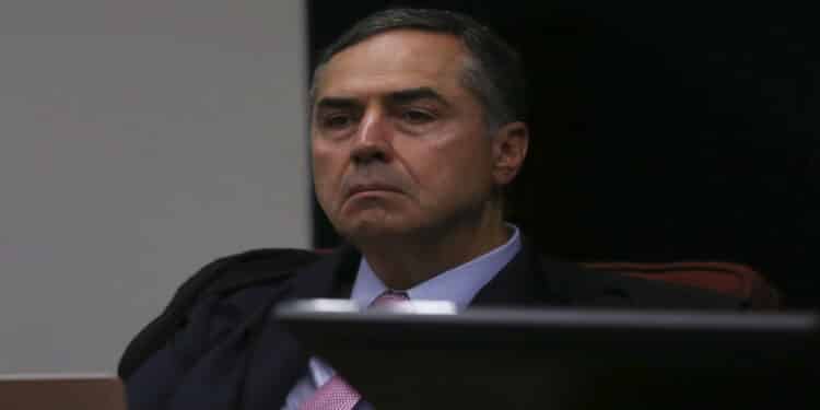 CNBB pede ao STF a anulação dos votos de Rosa Weber e Barroso sobre aborto