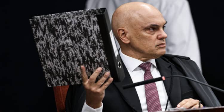 Moraes determina preservação integral das provas da operação no Rio