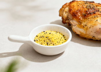 O tempero caseiro com cascas de limão fácil de fazer que transforma qualquer prato