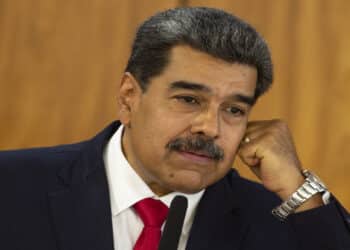 Alerta dos EUA expõe perigo para companhias aéreas que sobrevoam a Venezuela