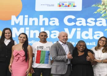 Programa Minha Casa Minha Vida fortalece influência política e econômica do crime organizado
