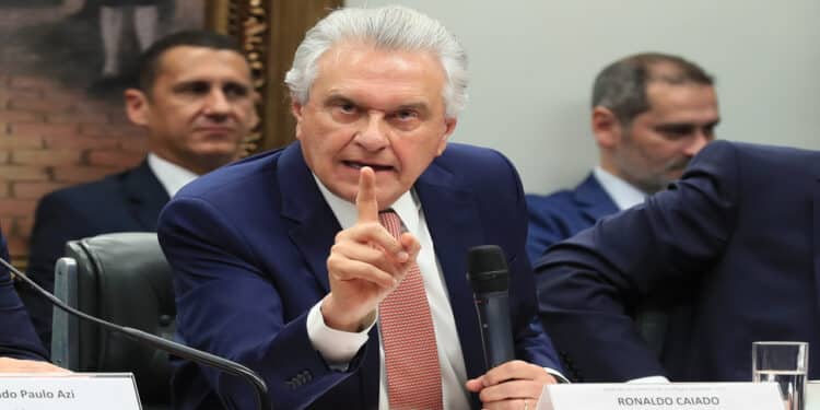 Internado em São Paulo, Ronaldo Caiado deve realizar intervenção cardíaca
